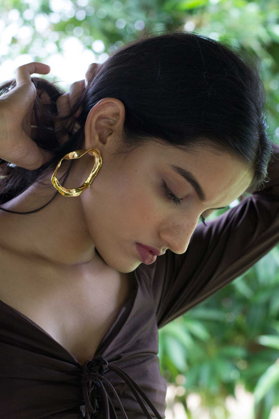 Ananya Panday - Crumpled Ovals